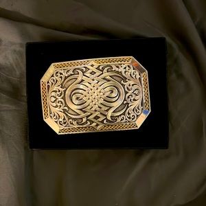 Belt buckle